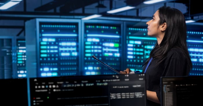 HP person watching for threats - hero